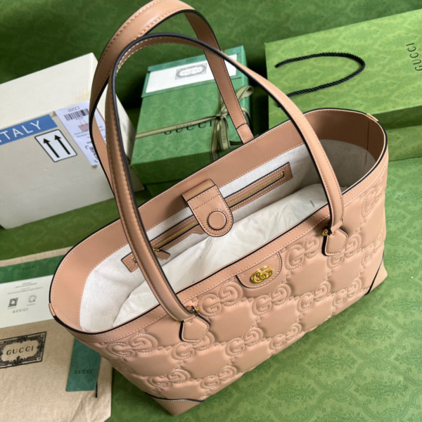 G*u*i gg matelassé leather medium tote