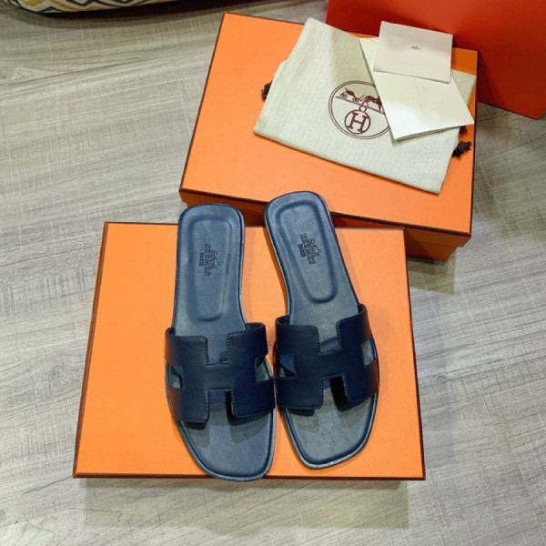 H**mes sandal