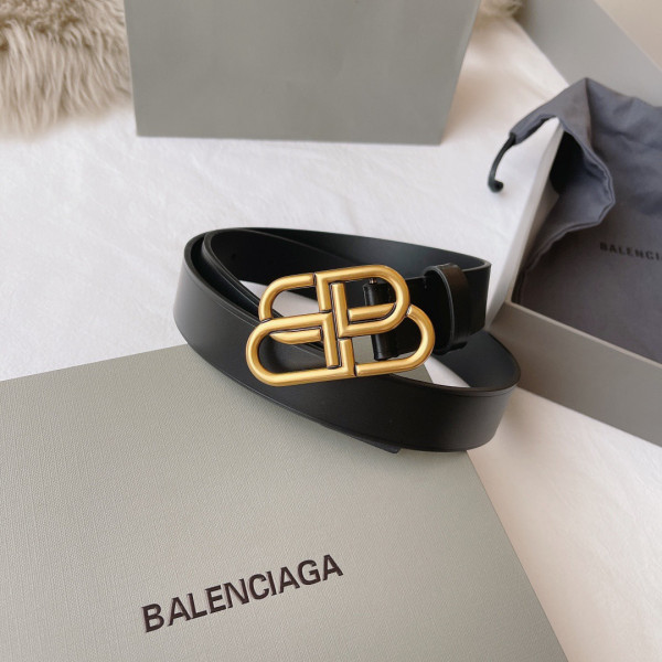 Ba*len*cia*ga belt