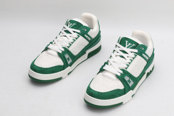l0*is V*t0n trainer sneaker