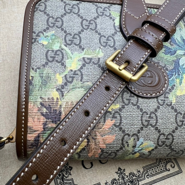 G*u*i mini shoulder bag with interlocking g