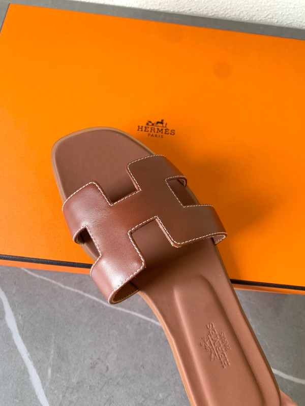 H**mes sandal