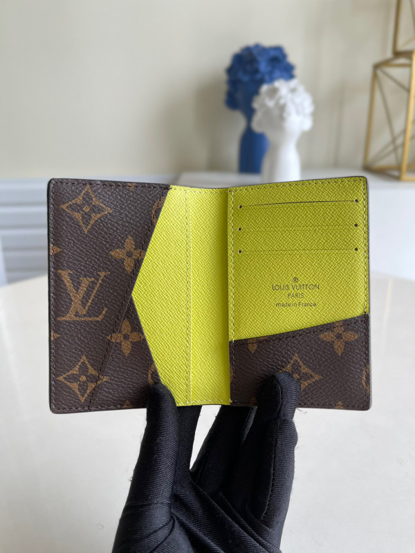 l0*is V*t0n pocket organizer