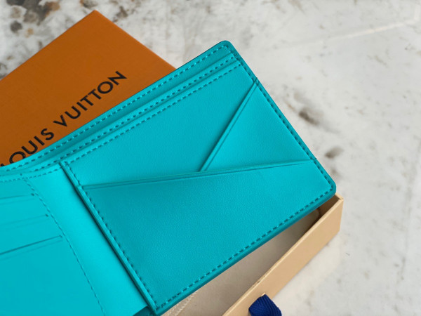 l0*is V*t0n multiple wallet