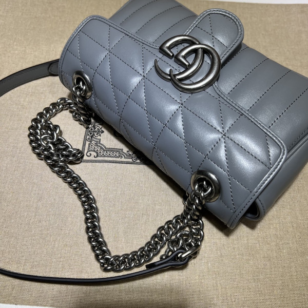 G*u*i gg marmont 22cm
