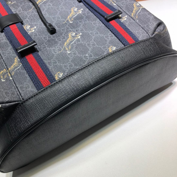G*u*i backpack