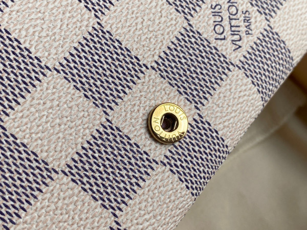 l0*is V*t0n victorine wallet