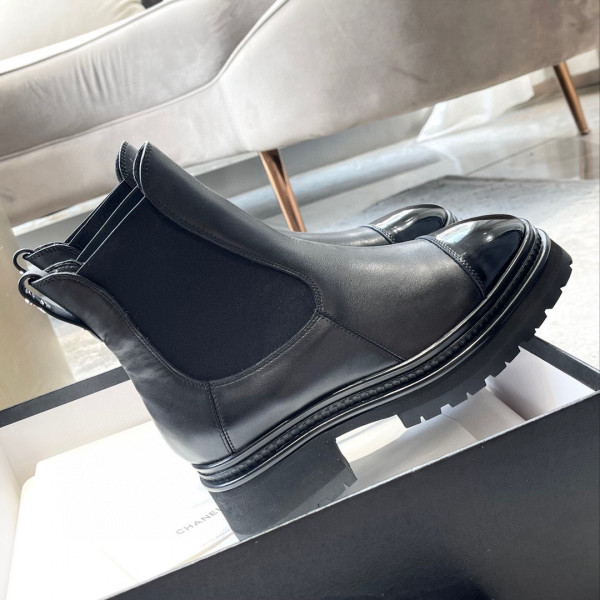 CL ANKLE BOOTS