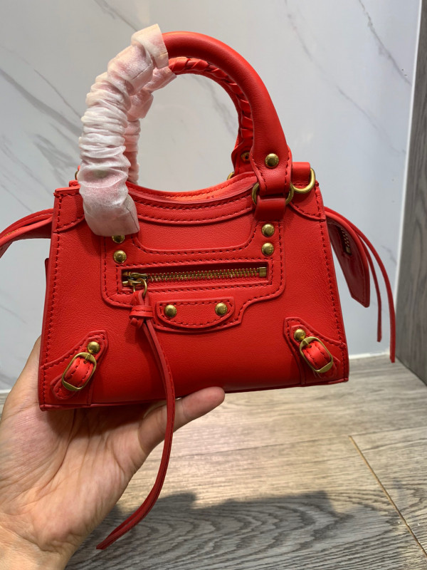 Ba*len*cia*ga neo classic nano top handle bag