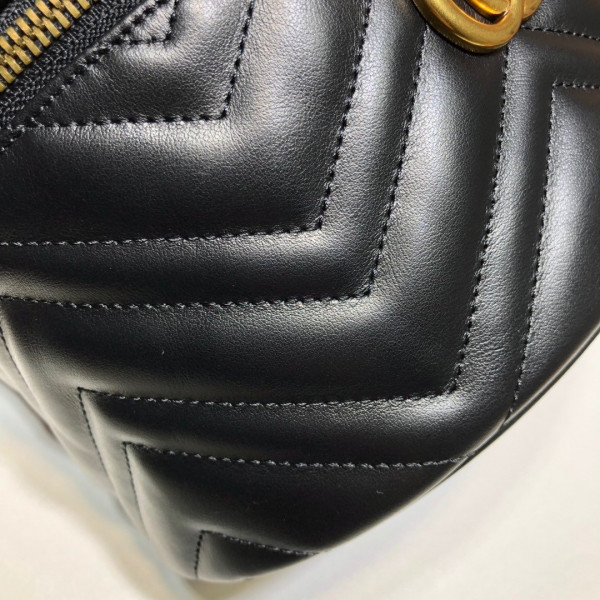 G*u*i gg marmont small cosmetic case