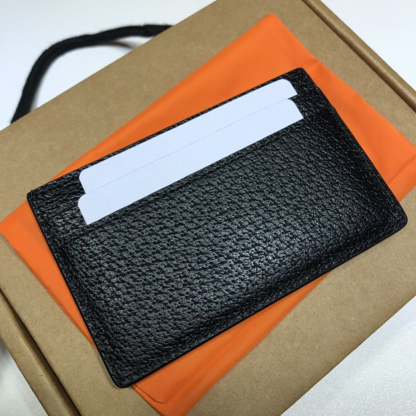 G*u*i off the grid card case