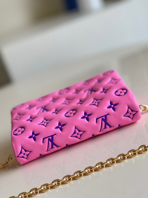 l0*is V*t0n pochette coussin