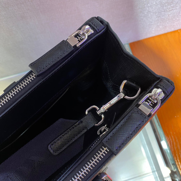 Pra*a galleria saffiano bag