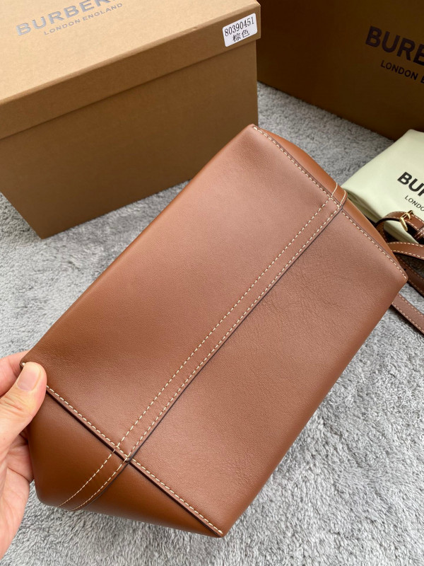 B**rry pocket tote