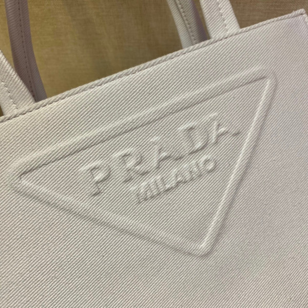 Pra*a tote bag