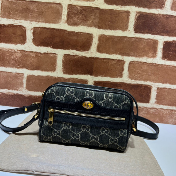 G*u*i ophidia suede mini bag