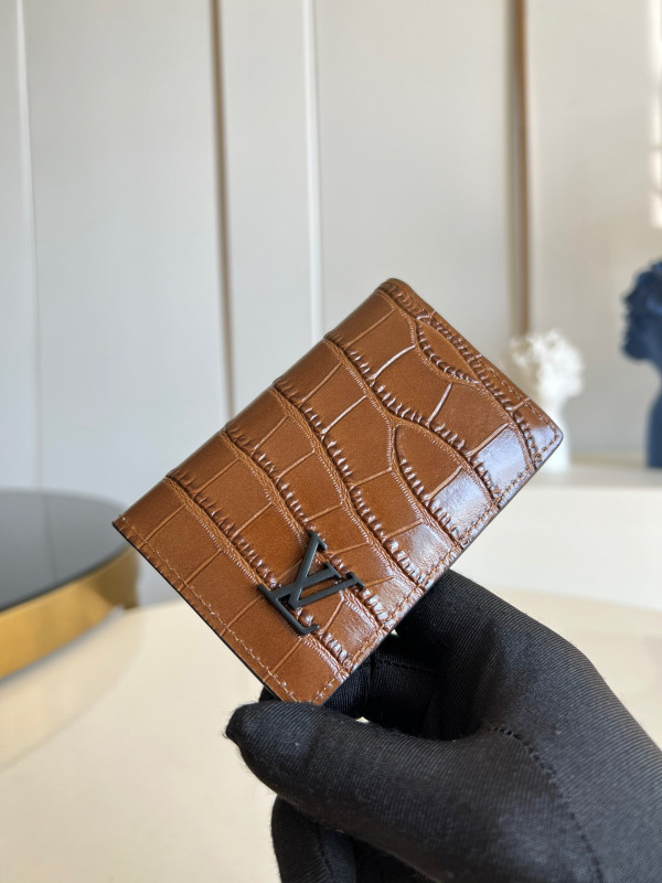 l0*is V*t0n pocket organizer