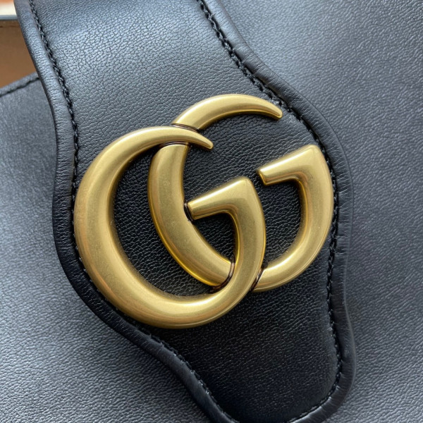 G*u*i medium tote with double g