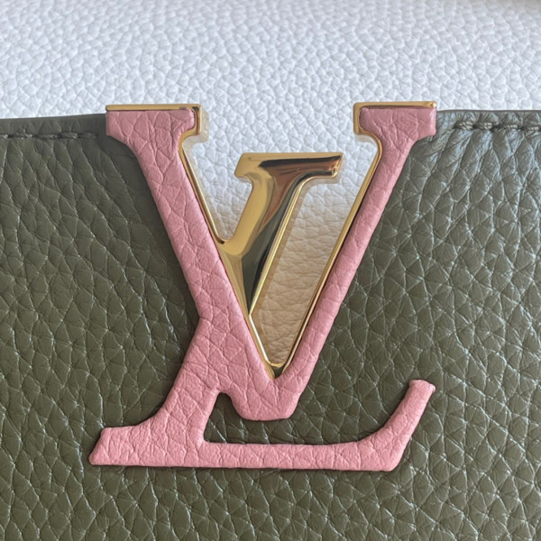l0*is V*t0n capucines bb