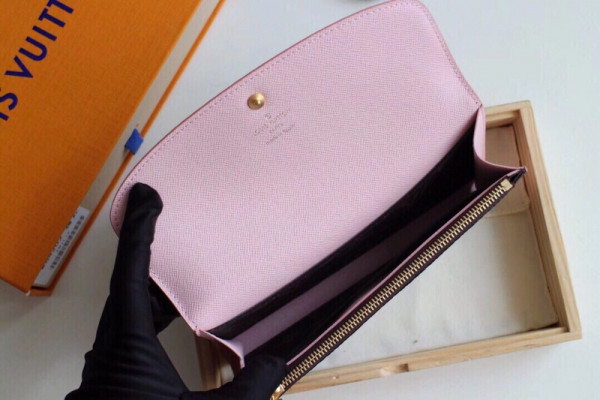 l0*is V*t0n emilie wallet