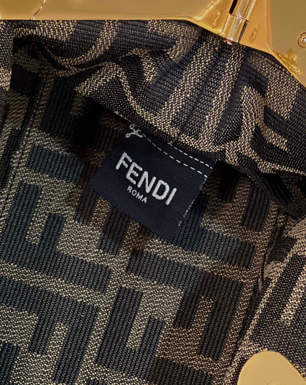 F**di first-32.5-15-23.5cm