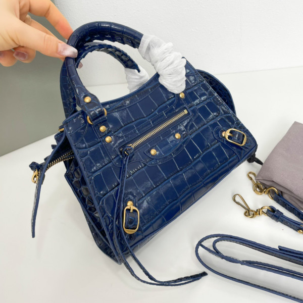 Ba*len*cia*ga neo classic mini top handle bag