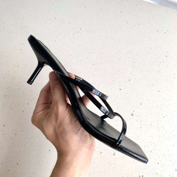 Y*L nuit sandals