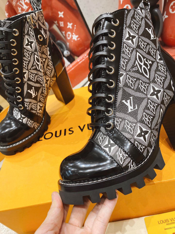 l0*is V*t0n star trail ankle boot 8cm