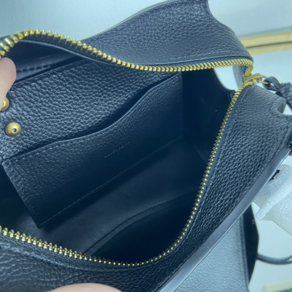 Ba*len*cia*ga neo classic mini top handle bag
