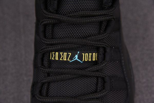 AIR JORDAN 11 RETRO 
