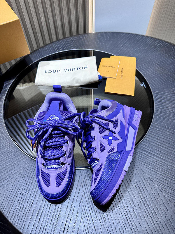l0*is V*t0n trainer sneaker