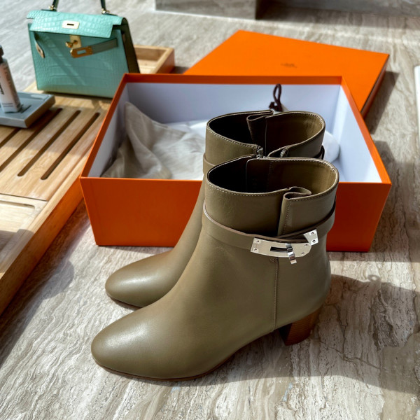 H**mes boots