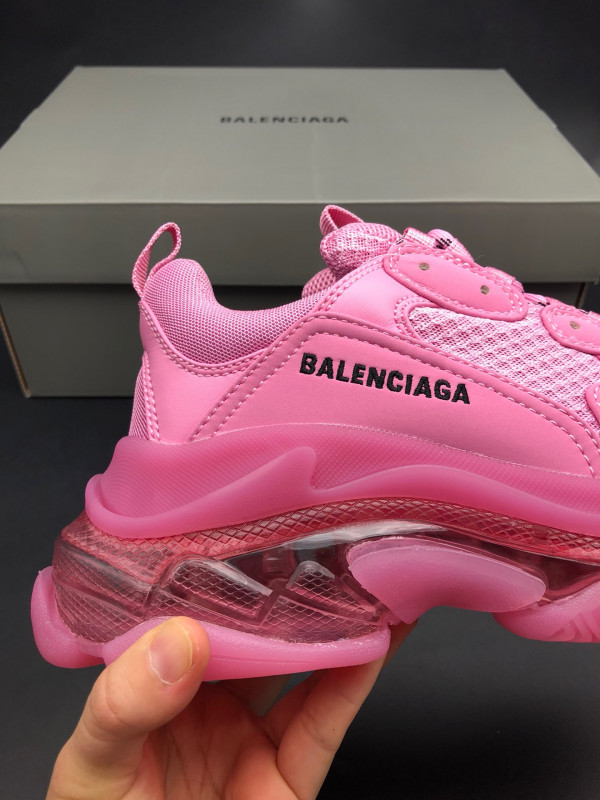 Ba*len*cia*ga triple s