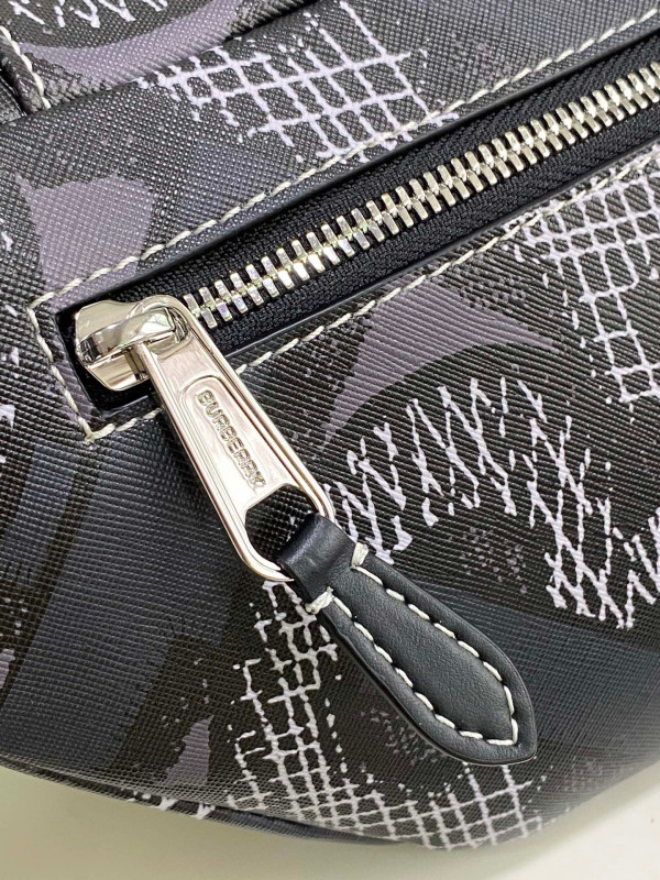 B**rry bum bag