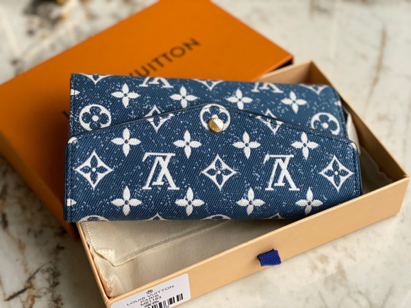 l0*is V*t0n sarah wallet