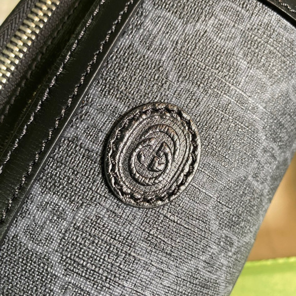 G*u*i belt bag with interlocking g
