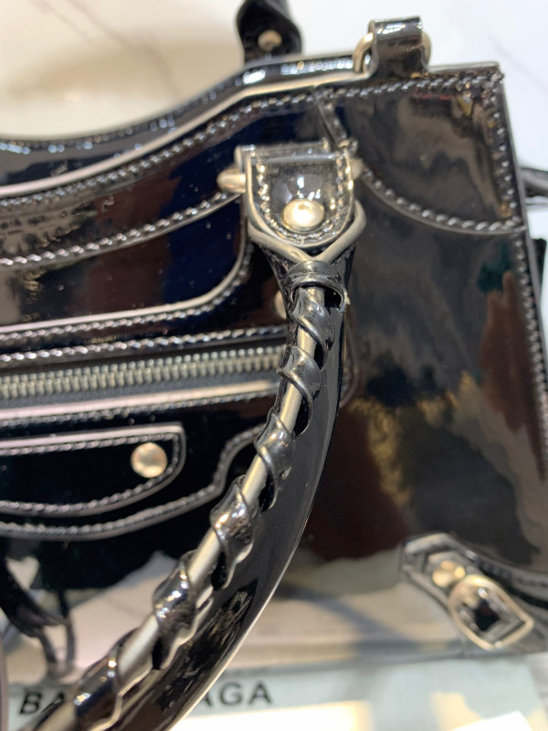 Ba*len*cia*ga neo classic small top handle bag