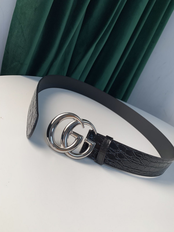 G*u*i belt