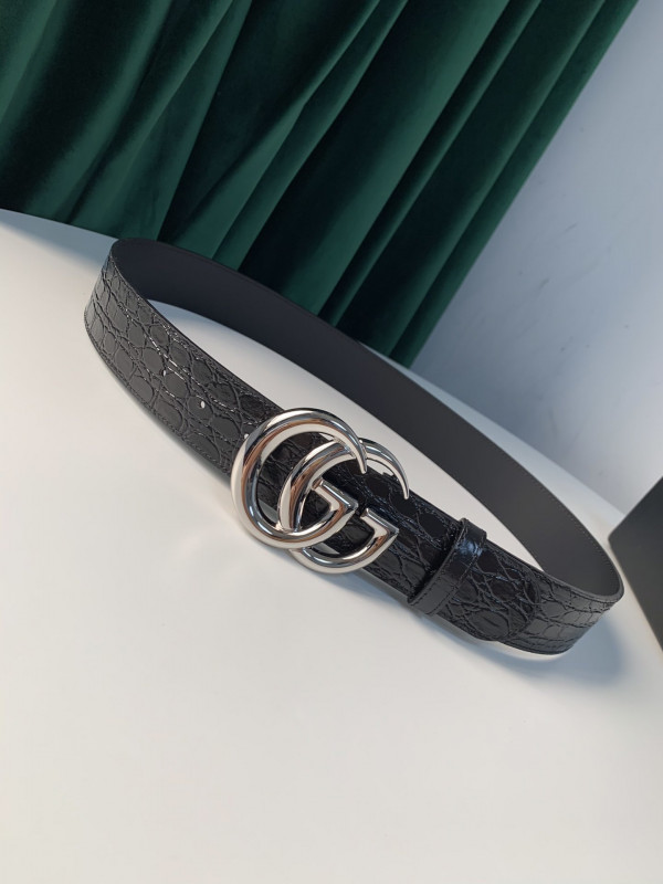 G*u*i belt