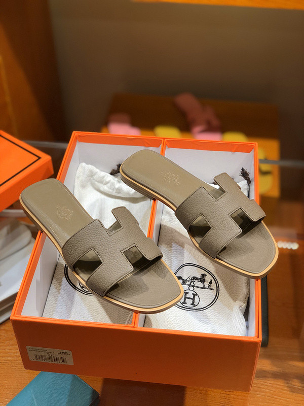H**mes sandal