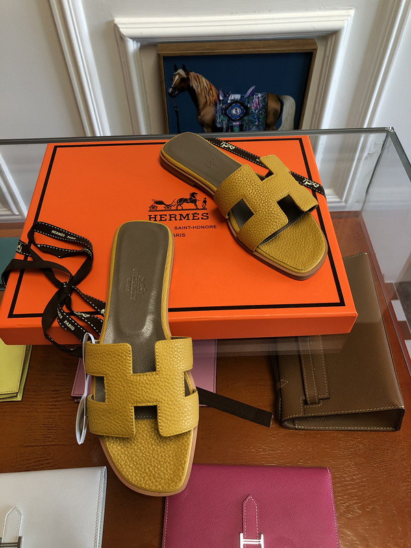 H**mes sandal