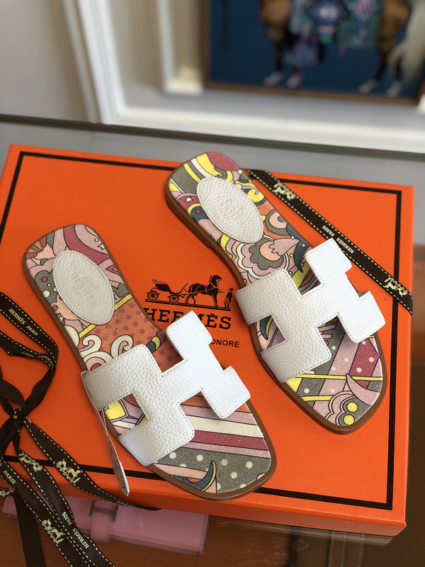 H**mes sandal