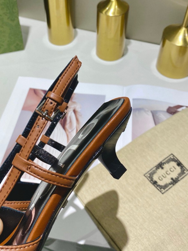 G*u*i heels-4.5cm