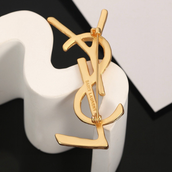 Y*L brooch