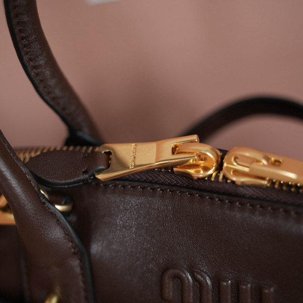 M*um*u aventure nappa leather top-handle bag