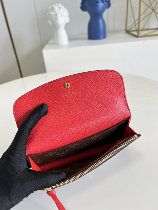 l0*is V*t0n emilie wallet