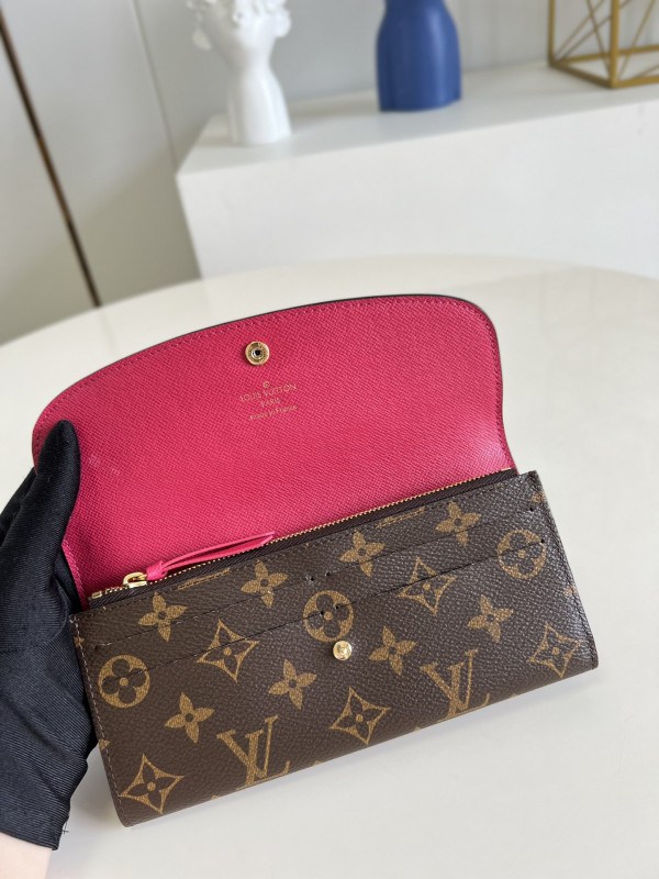 l0*is V*t0n emilie wallet