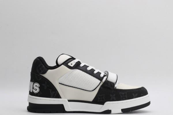 l0*is V*t0n trainer sneaker