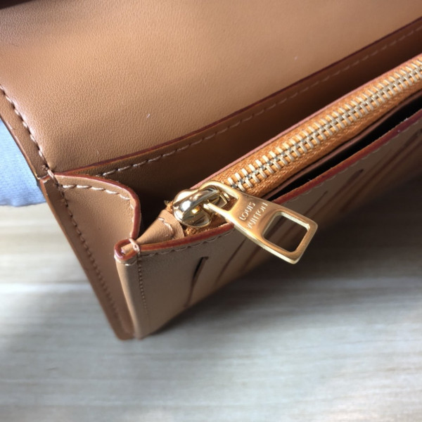 l0*is V*t0n brazza wallet