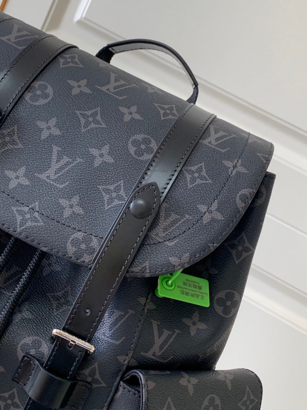 l0*is V*t0n christopher backpack